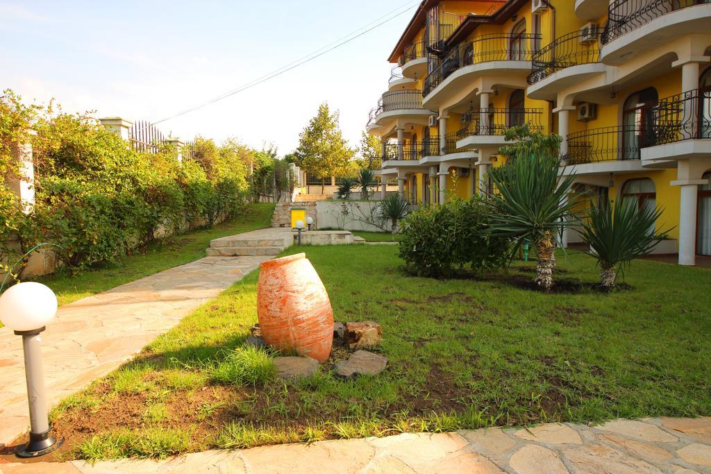 Menada Green Hills Apartments Sozopol Exterior foto