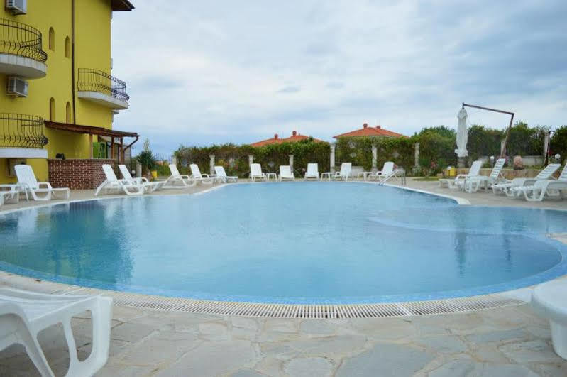 Menada Green Hills Apartments Sozopol Exterior foto