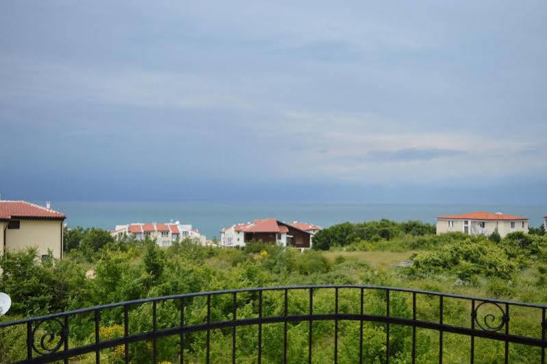 Menada Green Hills Apartments Sozopol Exterior foto