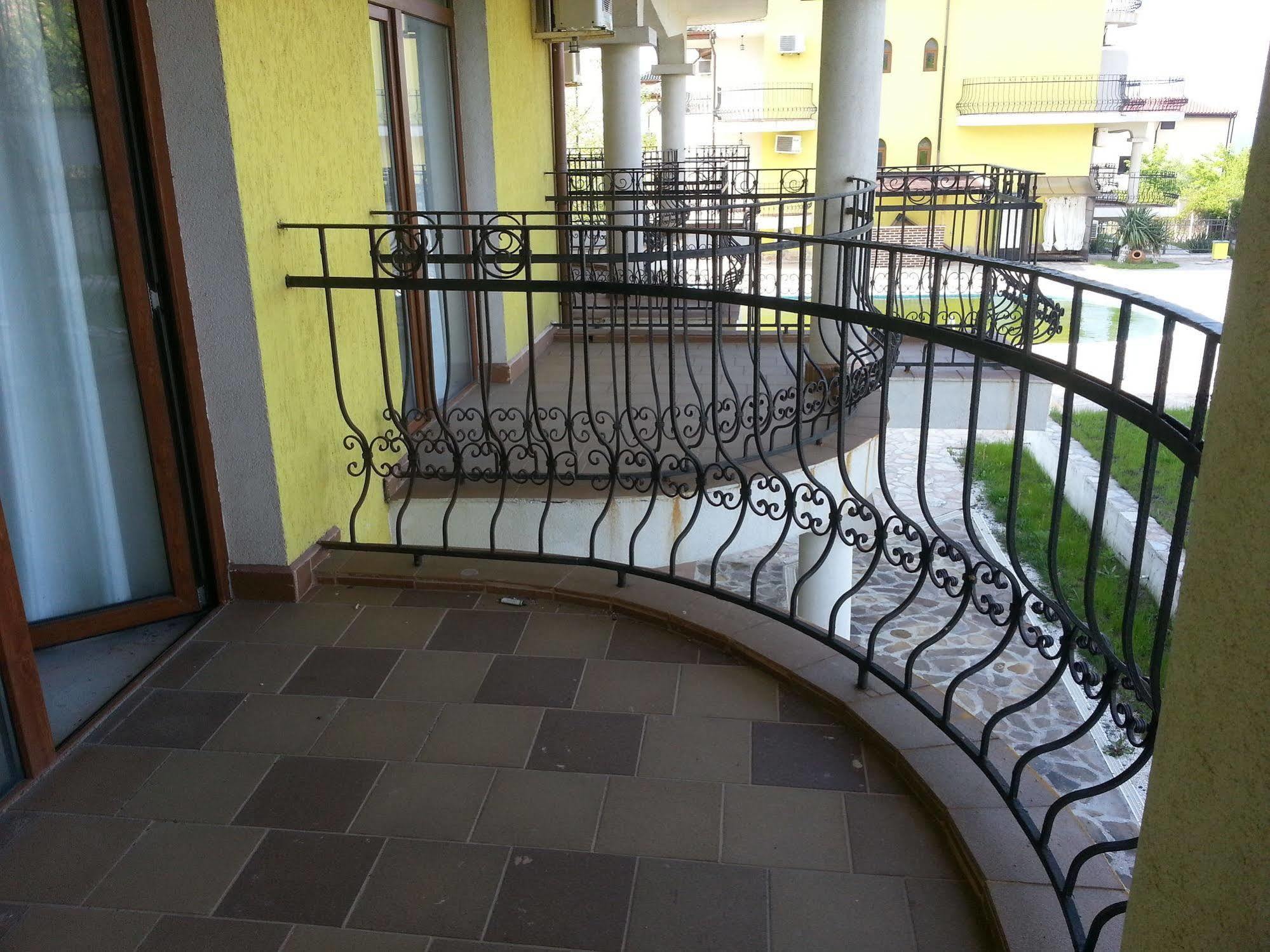 Menada Green Hills Apartments Sozopol Exterior foto